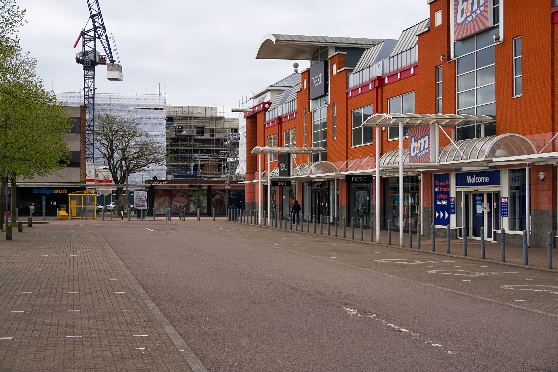 Heatwave Sours Shopping as Streets Empty