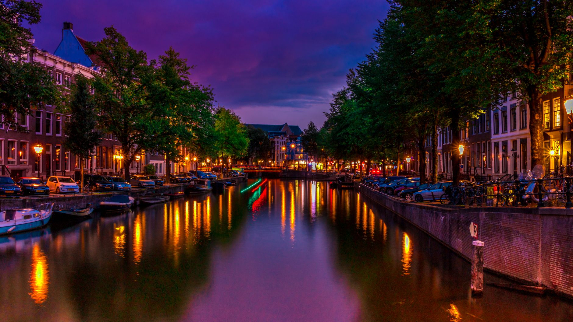 The magic of Amsterdam’s canals at sunset