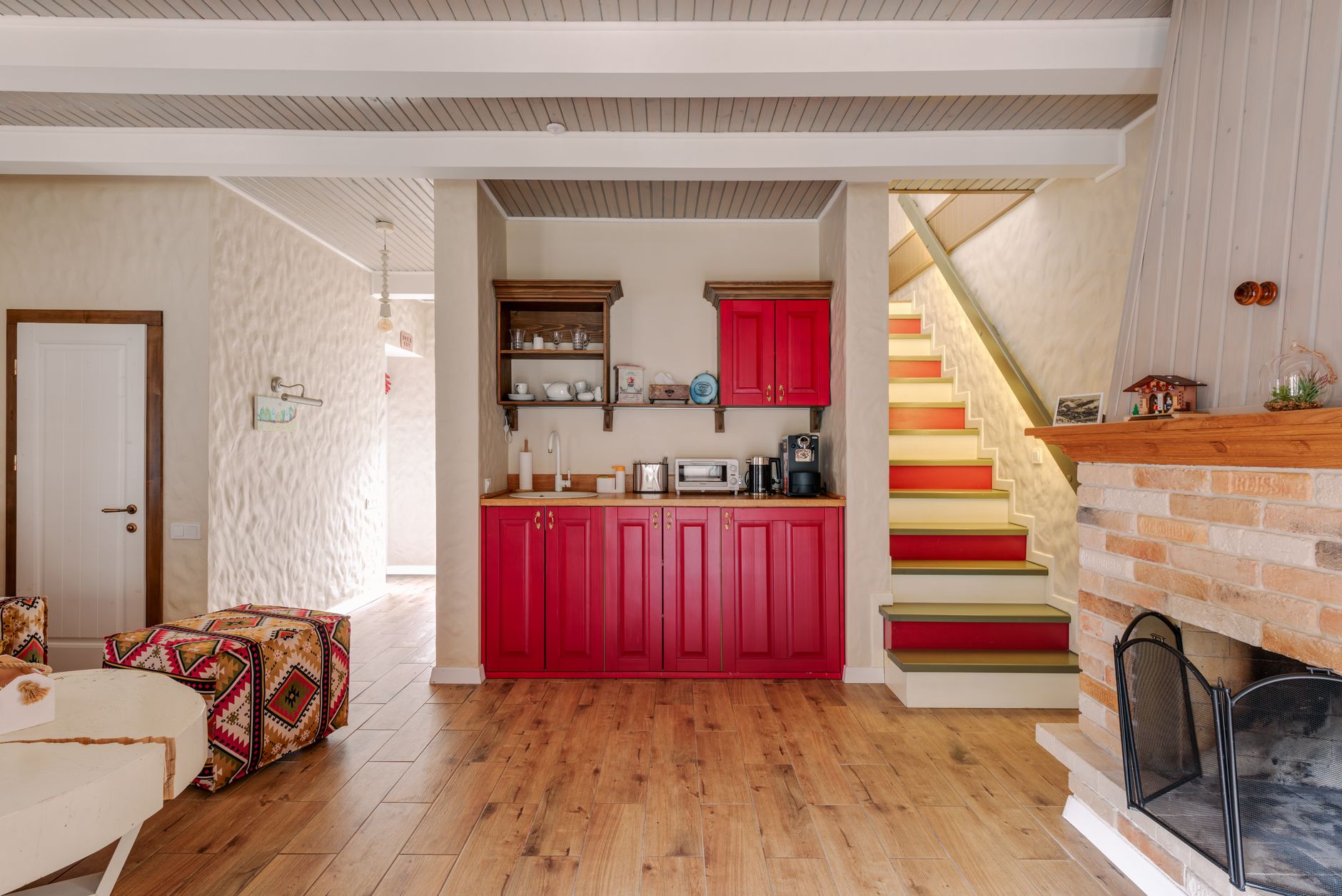 12 Colorful Homes That Will Make You Ditch White Walls