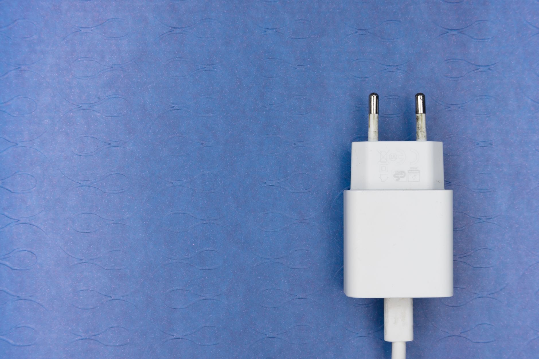 Scandi-style charger blends form with function