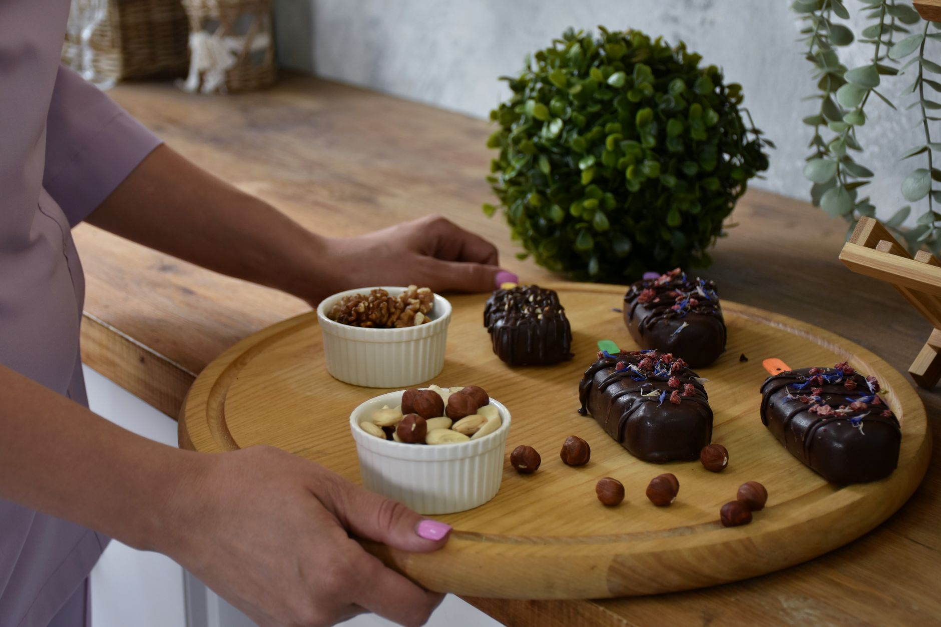 Raw Vegan Cake: What Is It, Key Benefits and Difference from Conventional Cakes