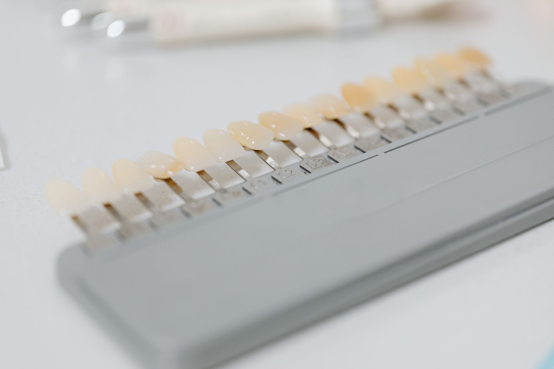 The Ultimate Guide to Dental Makeovers: Transforming Smiles and Lives