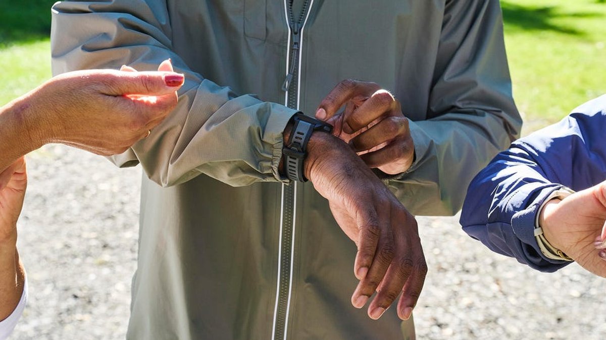 Easier Runs Feel Smoother With This Simple Stride Metric - stride metric