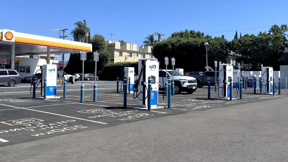 Largest LA EV Station Opens With Surprise CHAdeMO Support - largest la ev station