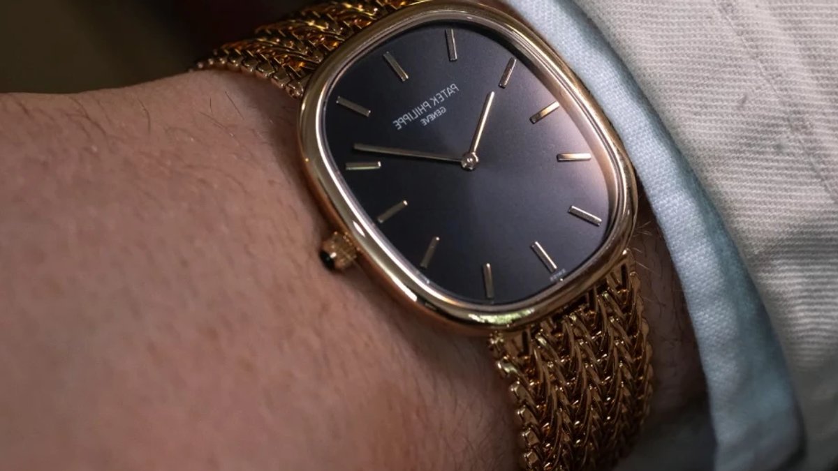 Watchmakers adapt to younger buyers - watchmakers adapt