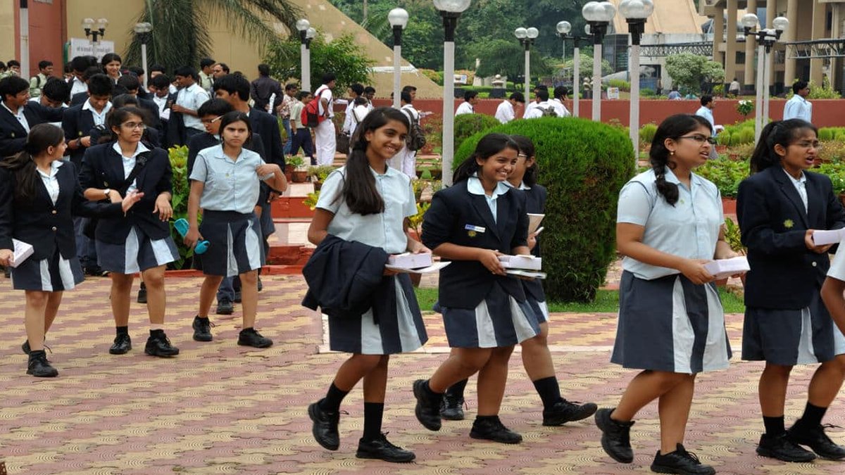 Delhi legalizes 2,000 previously unrecognized schools Delhi legalizes 2,000 previously unrecognized schools - unrecognized schools