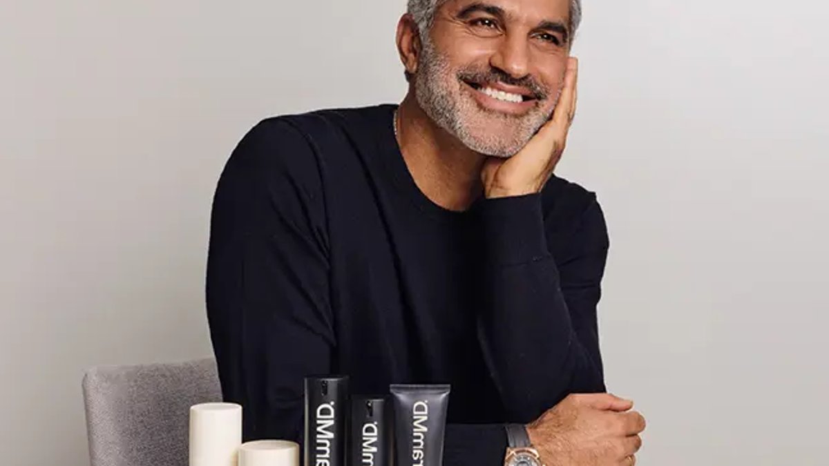 Facial Aging: Expert Reveals Effective Treatments and Myths - facial aging