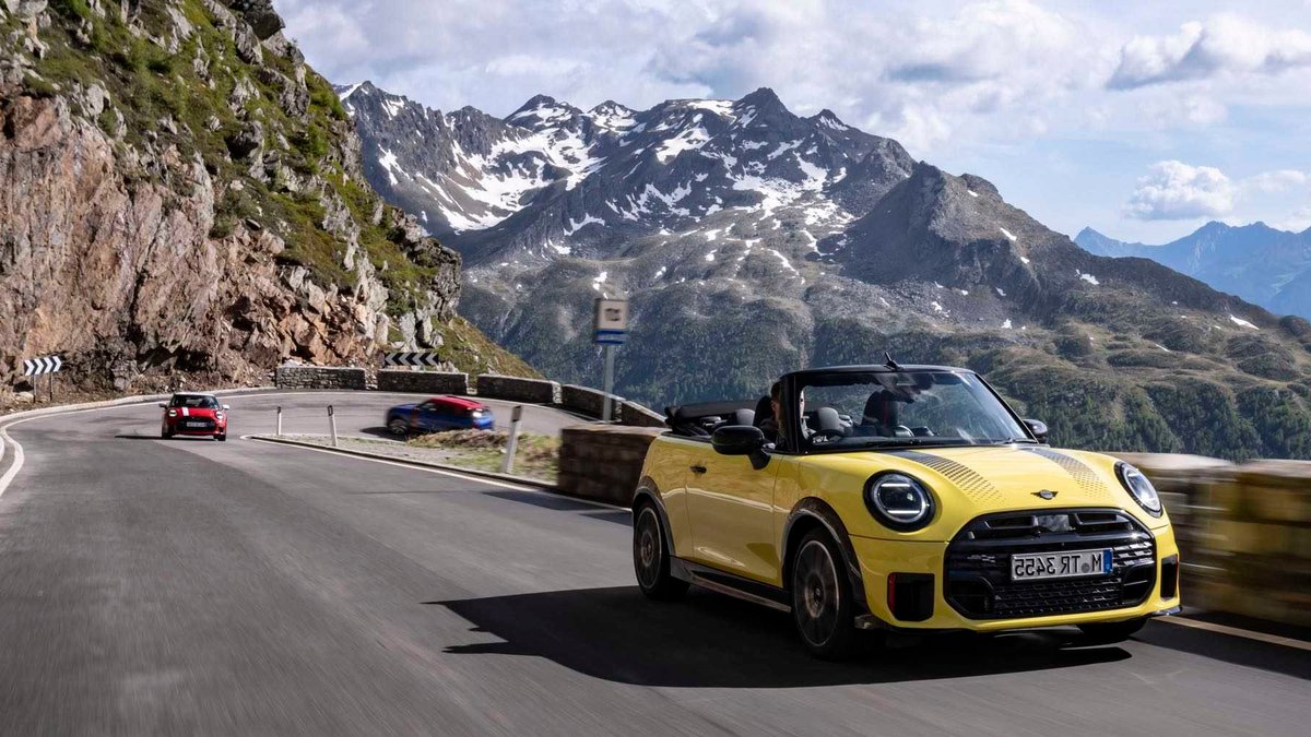 BMW’s cost cuts threaten MINI’s future despite strong sales BMW’s cost cuts threaten MINI’s future despite strong sales - mini future
