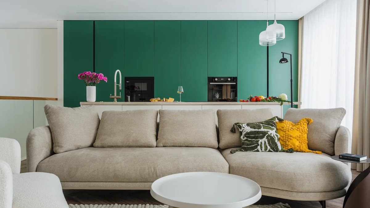 128-Square-Meter Duplex in Tyumen Blends Interior With Exterior
