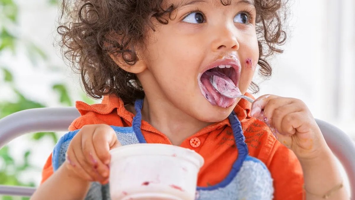 Only two UK kids' yogurts meet NHS low-sugar standards Only two UK kids' yogurts meet NHS low-sugar standards - kids yogurt