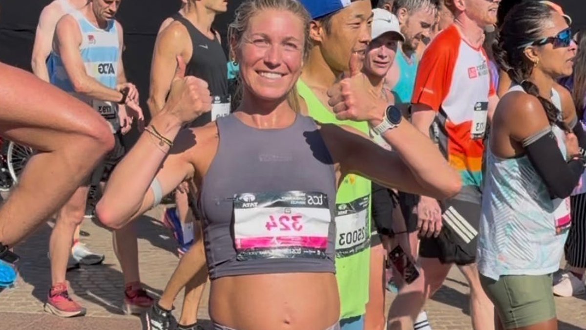 Pregnant Runner Breaks Three-Hour Barrier in Sydney Pregnant Runner Breaks Three-Hour Barrier in Sydney - pregnant runner