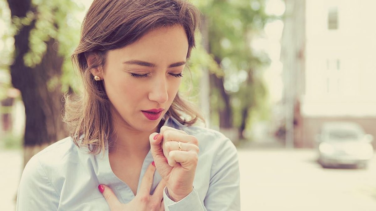 Wildfire smoke risks surge as doctor shares survival tips Wildfire smoke risks surge as doctor shares survival tips - wildfire smoke risks