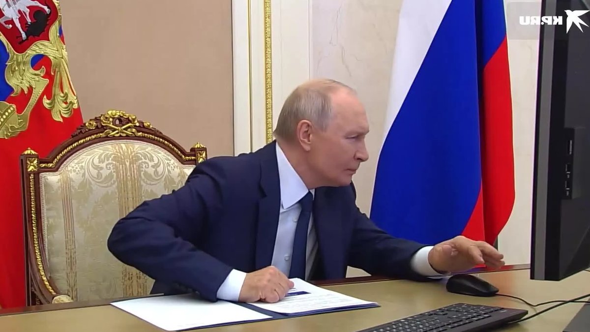 Putin’s voting demo shows unactivated Windows on Dell Putin’s voting demo shows unactivated Windows on Dell - putin unactivated windows
