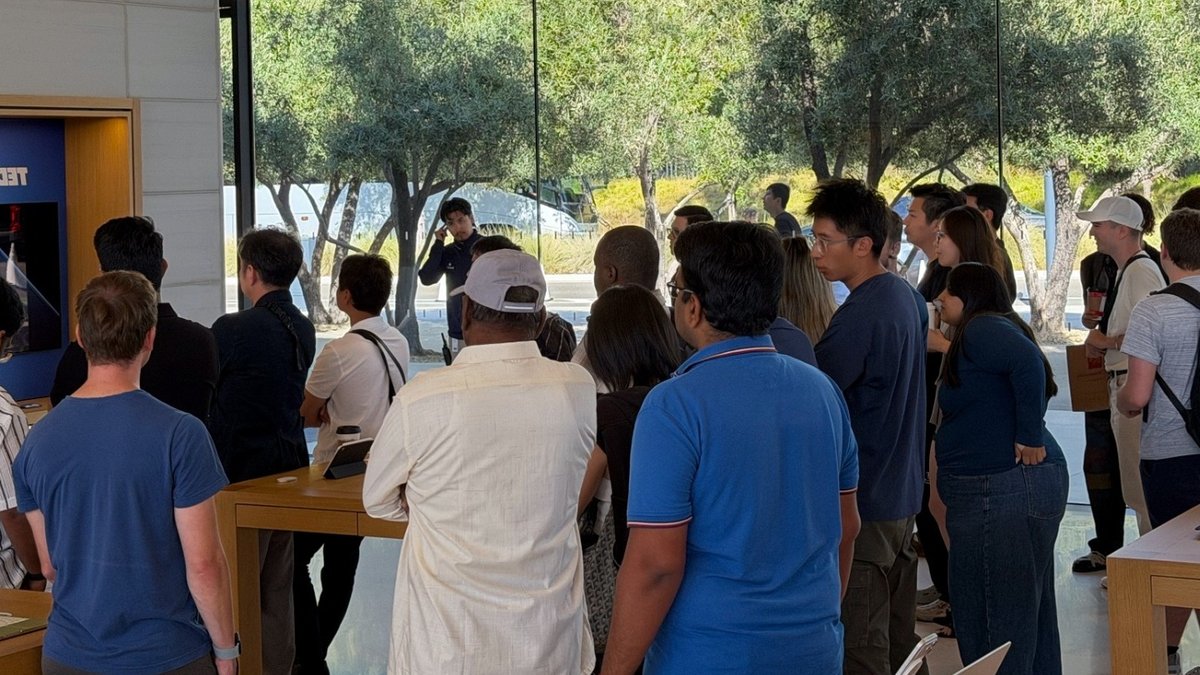 Fans gather at Apple Park for iPhone reveal Fans gather at Apple Park for iPhone reveal - fans gather apple park
