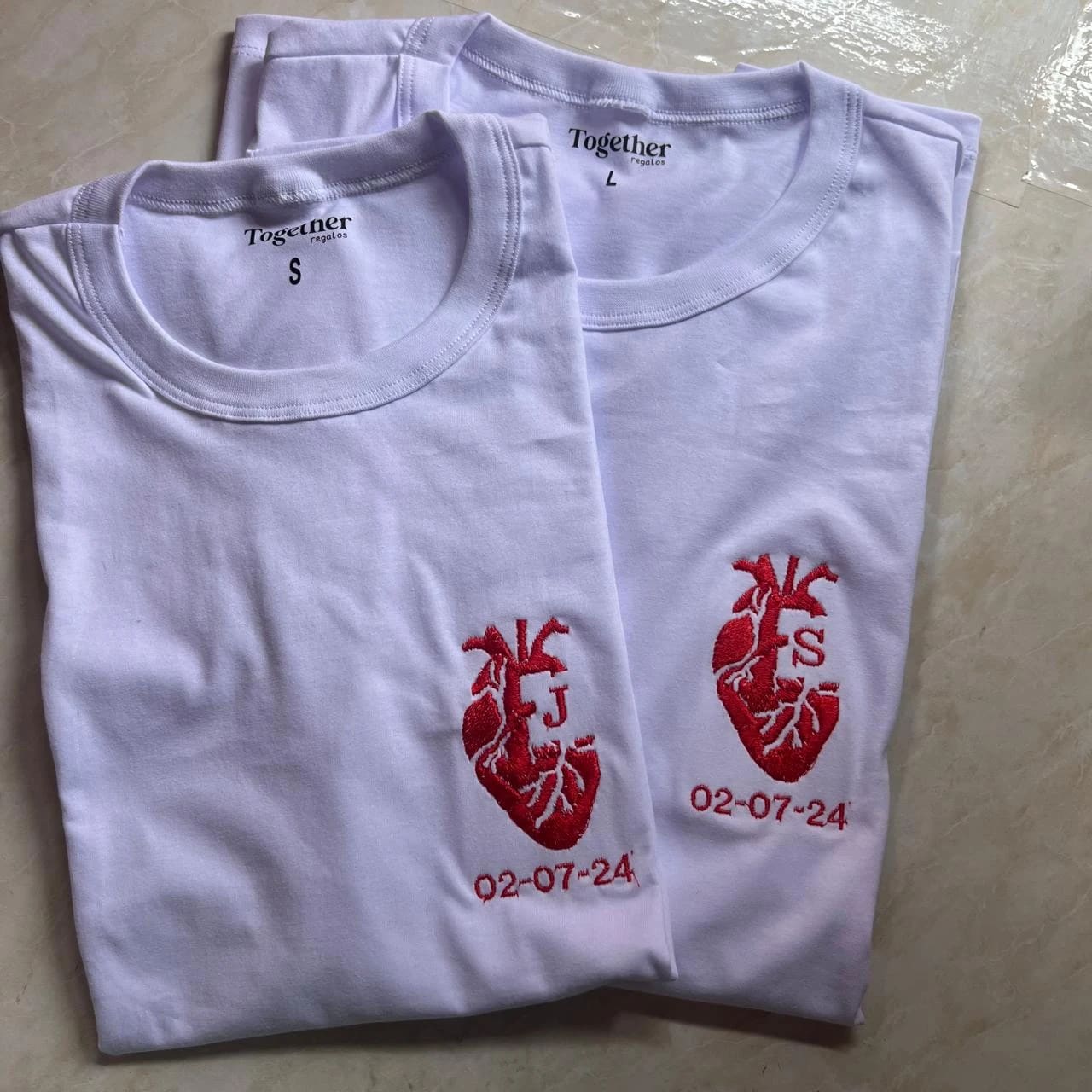 Polera con Corazón e Iniciales - gift product