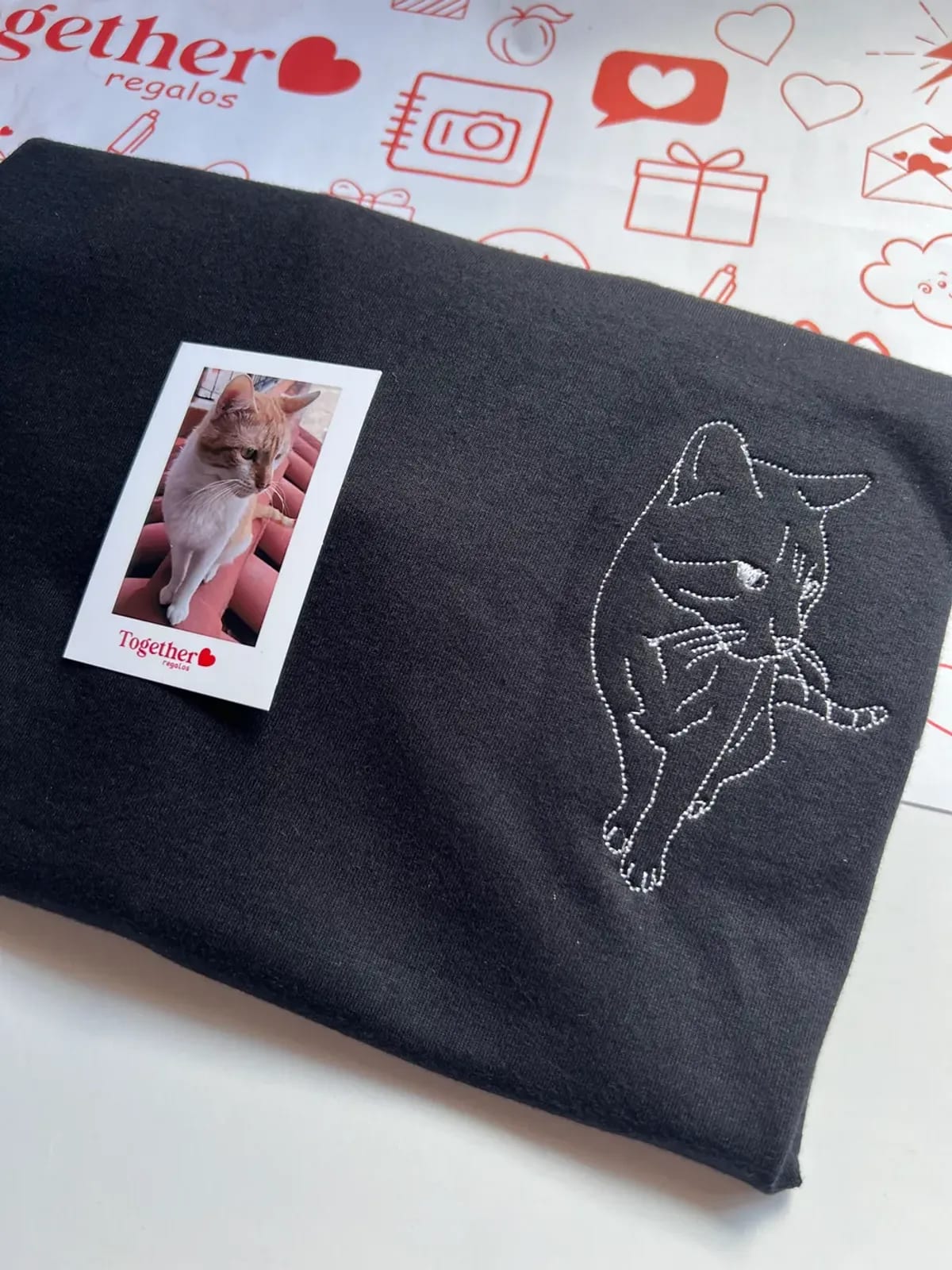Polera Silueta Mascotas - gift product