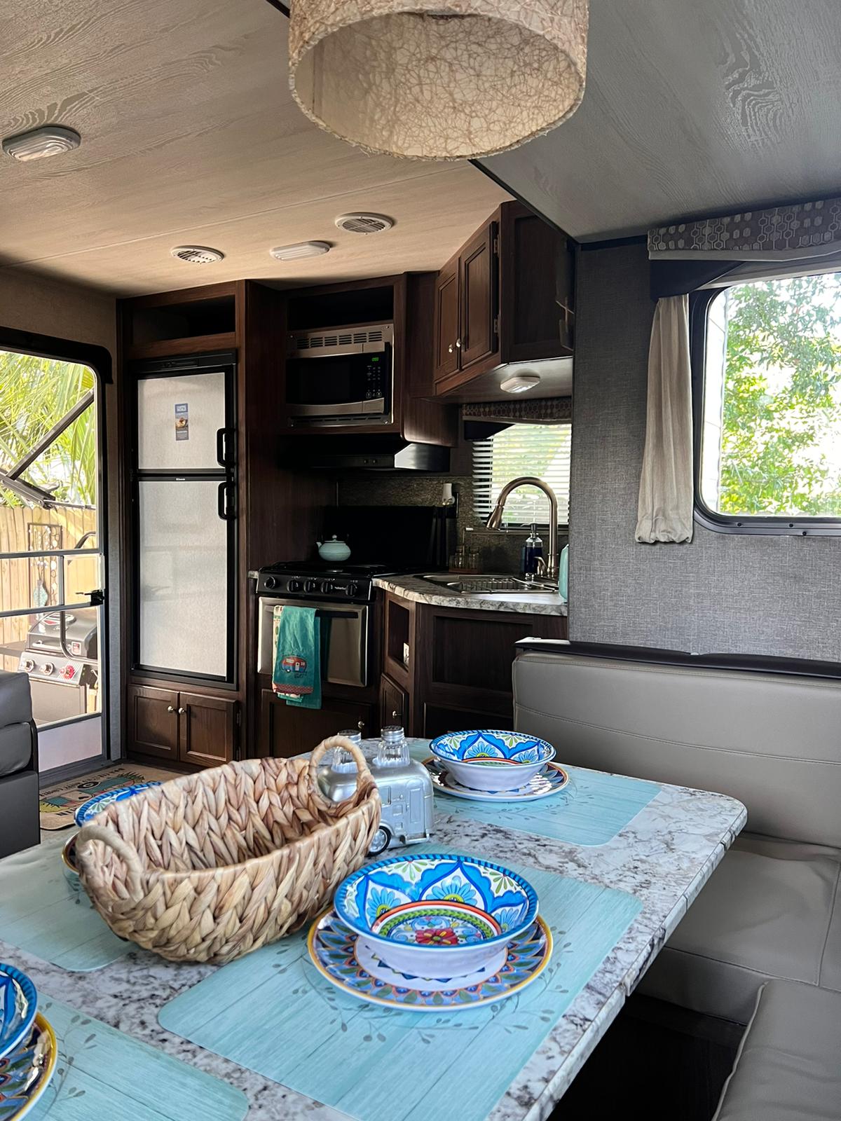 RV Paradise on the Wheels @ Clearwater Beaches