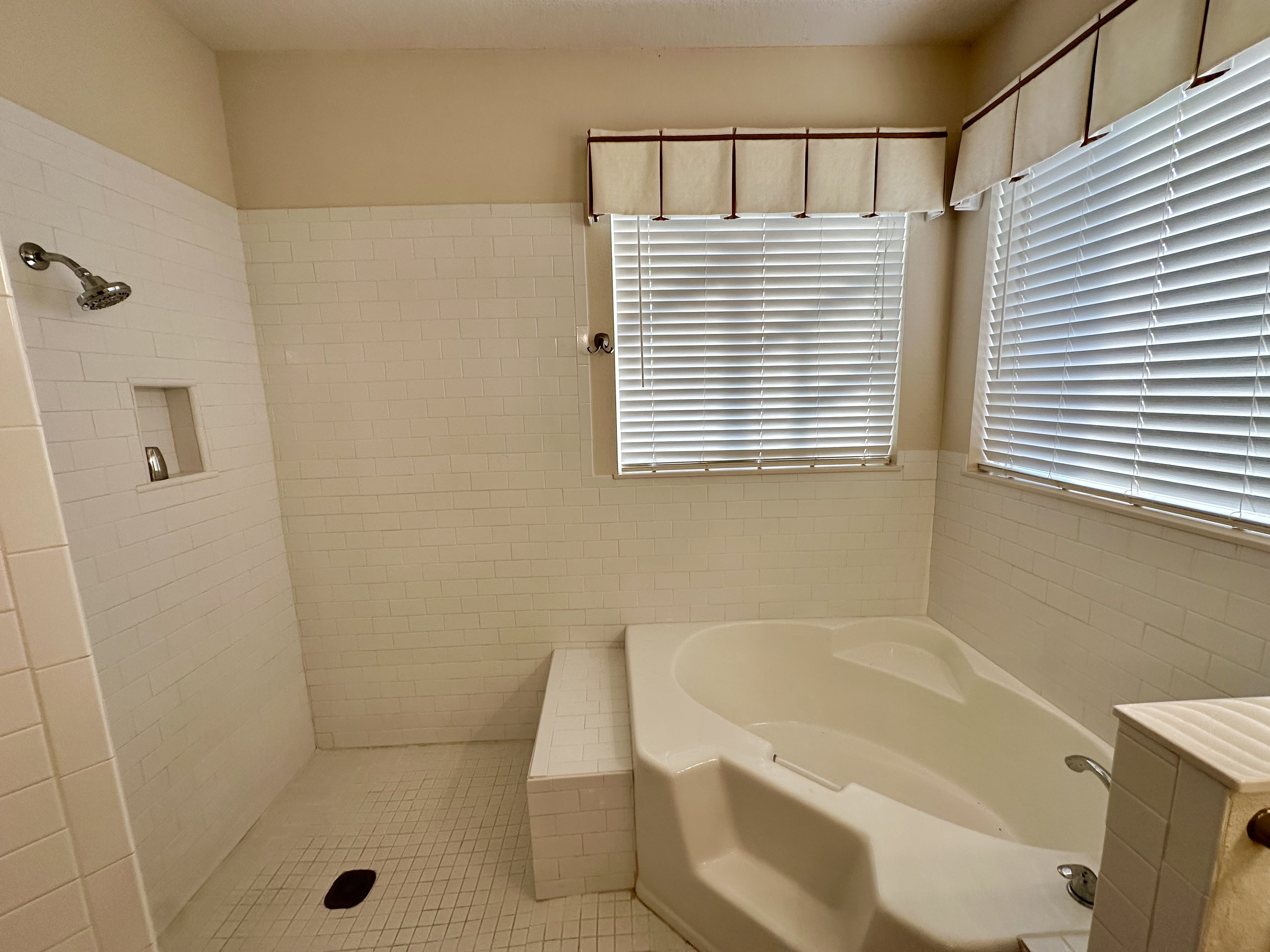 Grand Fabulous 4BR Pool Home near Disney