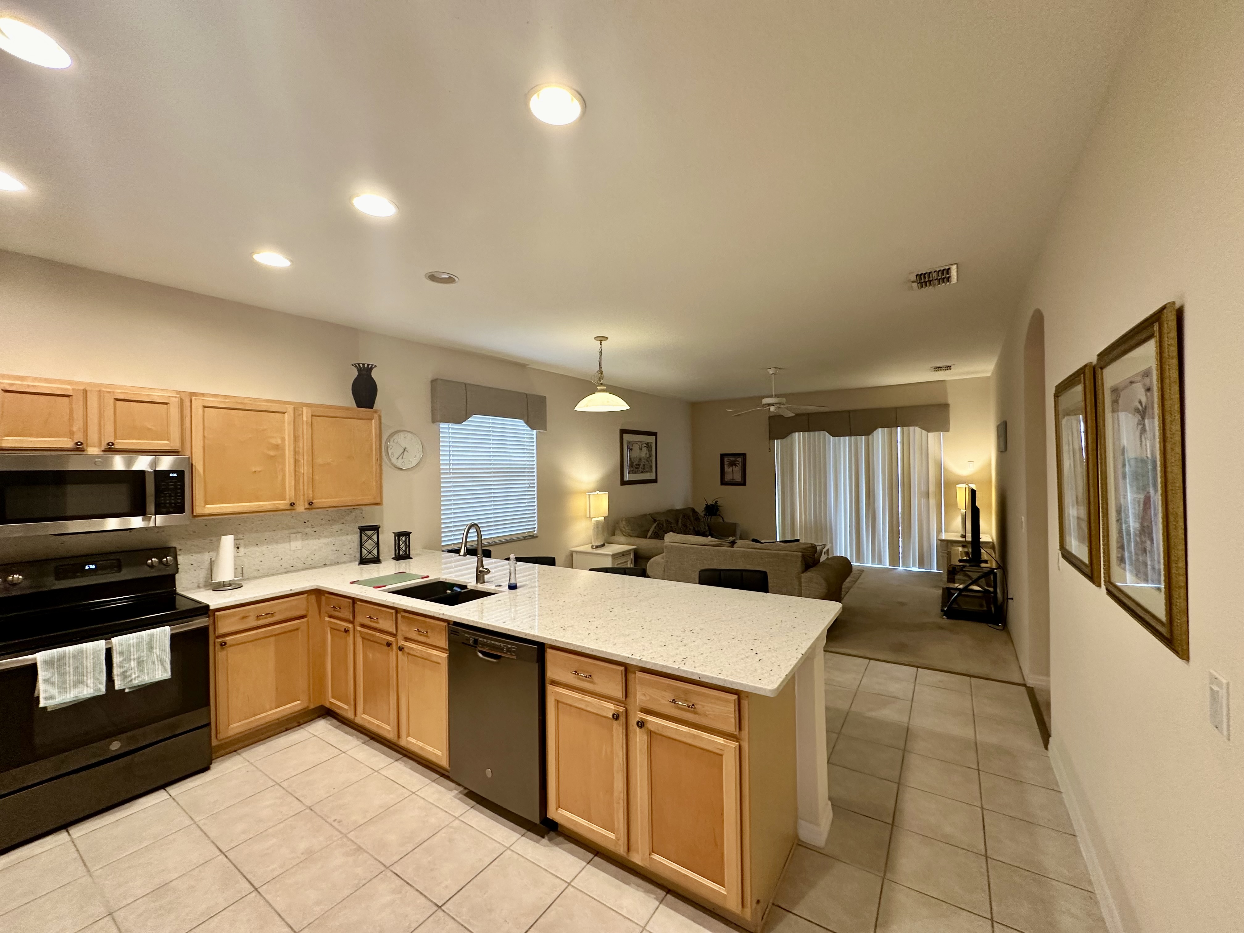 Grand Fabulous 4BR Pool Home near Disney