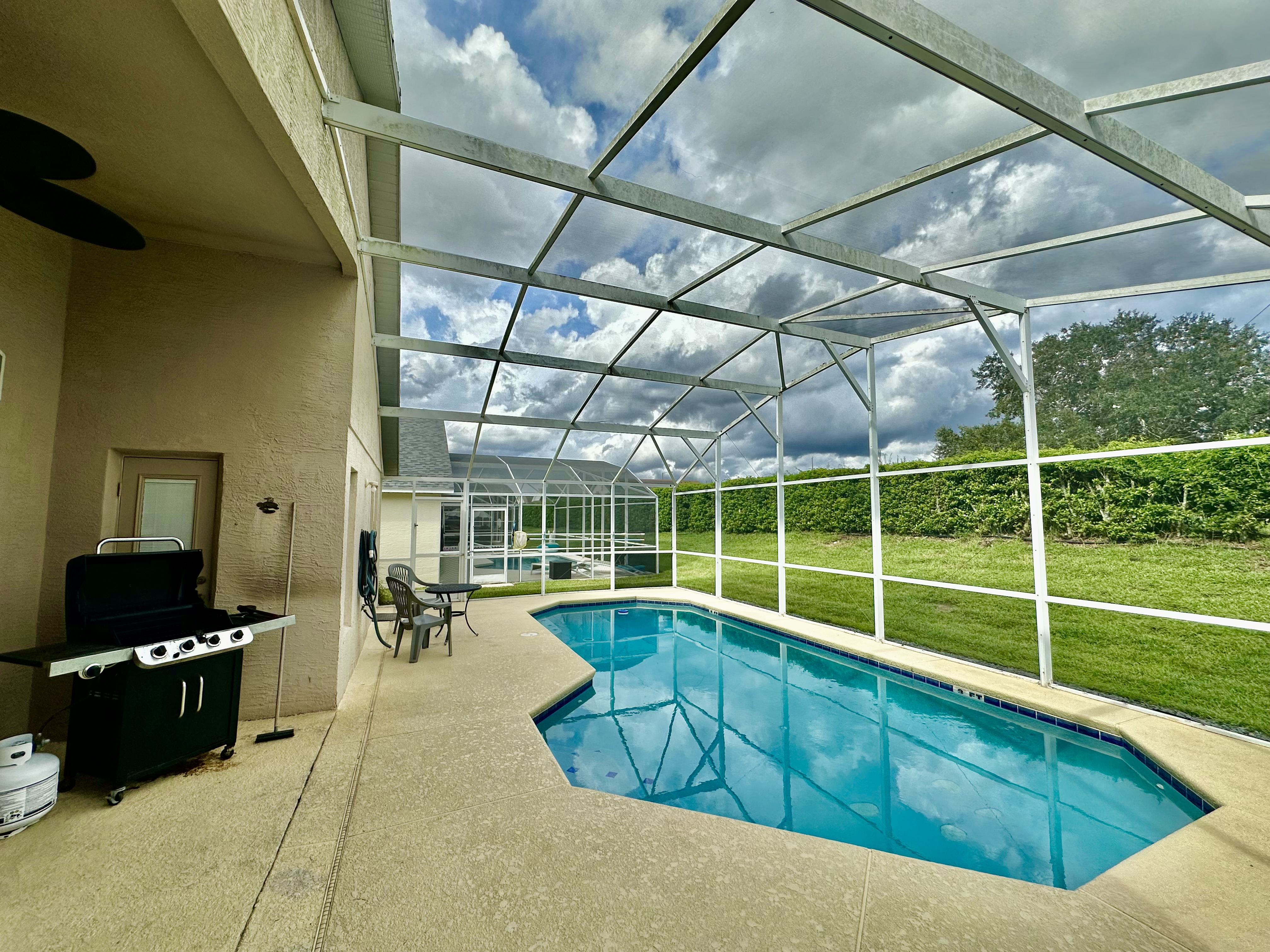 Grand Residential 4BR Pool Home near Disney Parks