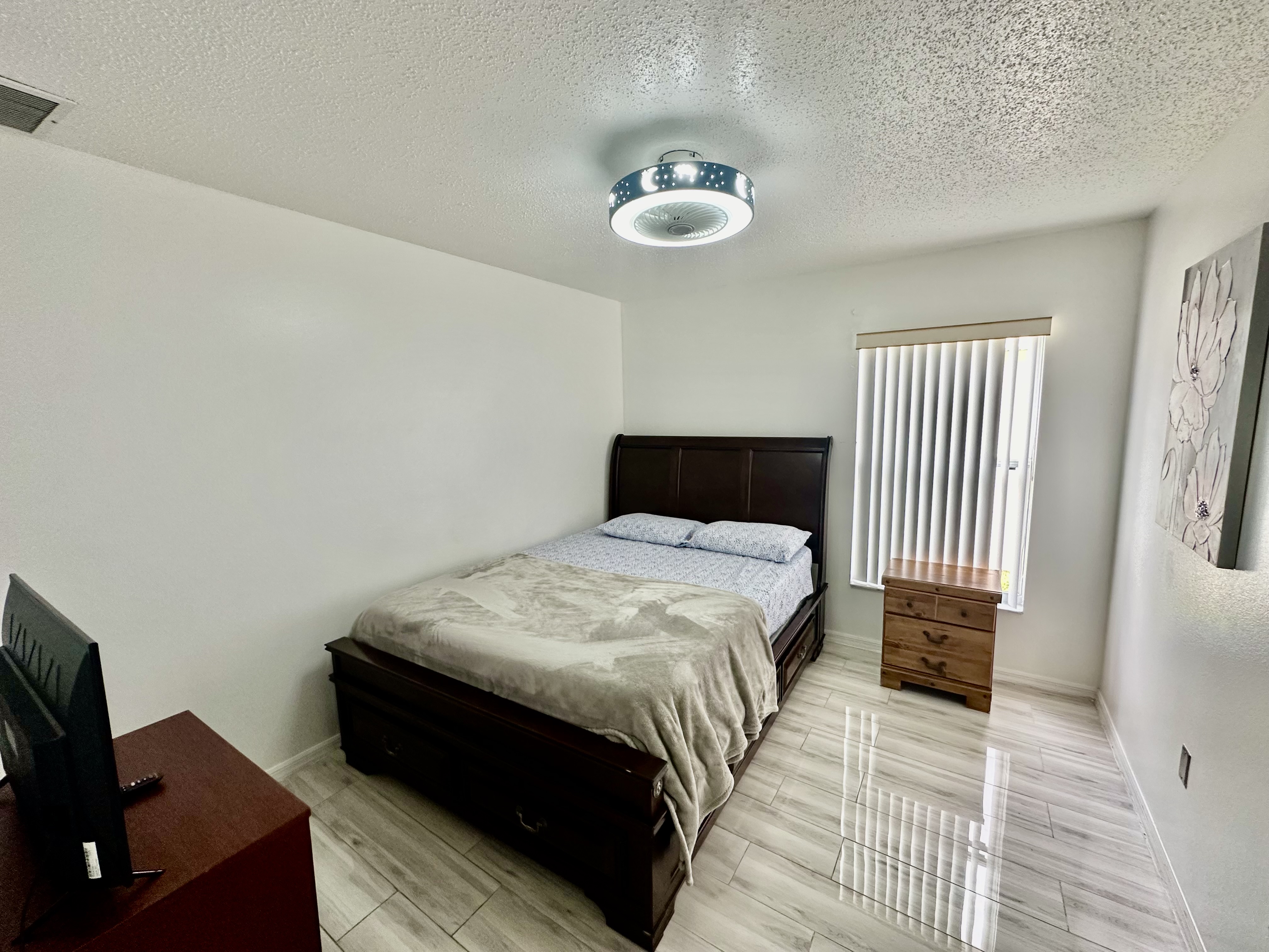 Grand Residential 4BR Pool Home near Disney Parks