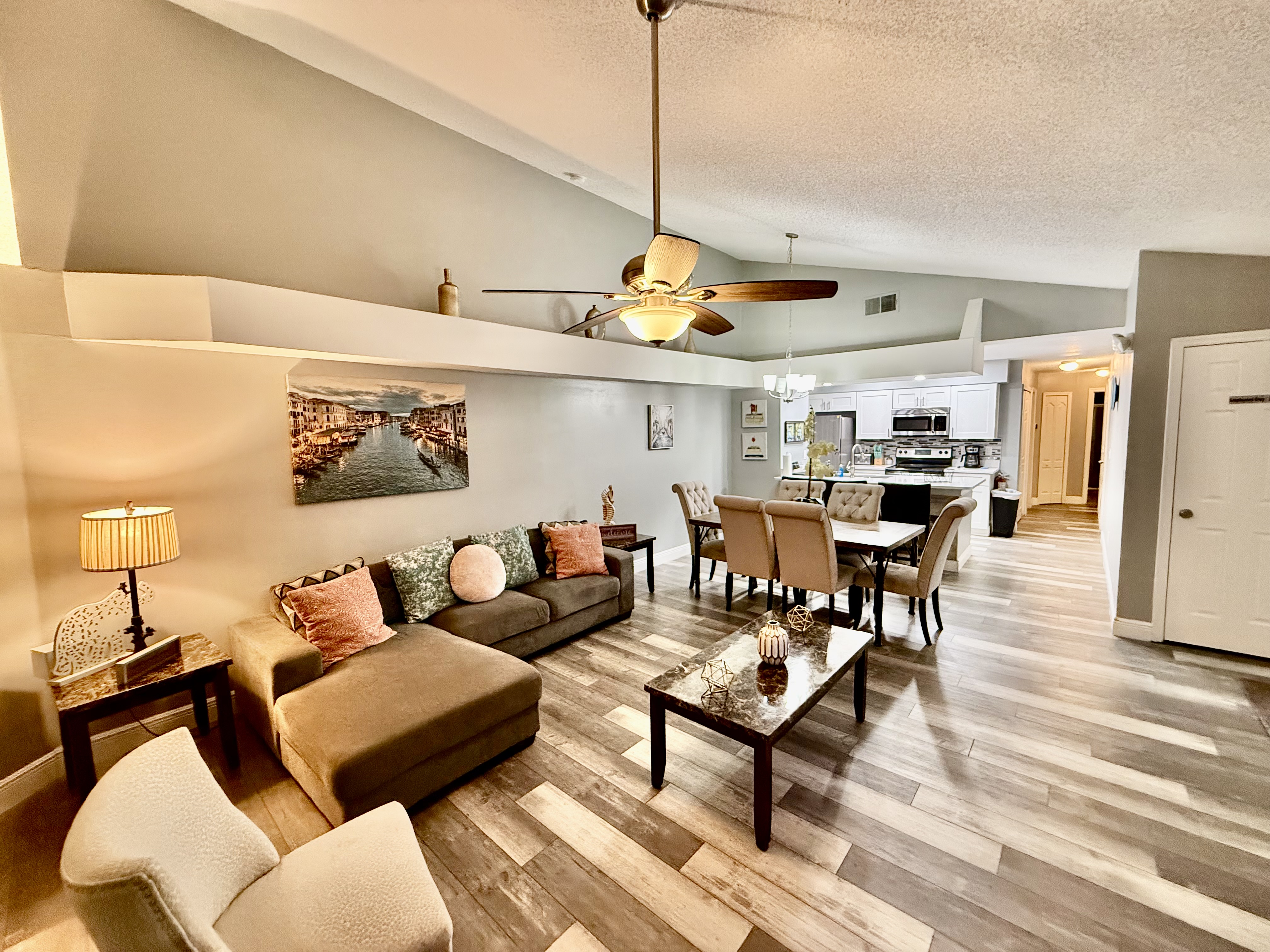 Grand Laguna 3BR Penthouse Near Universal Parks
