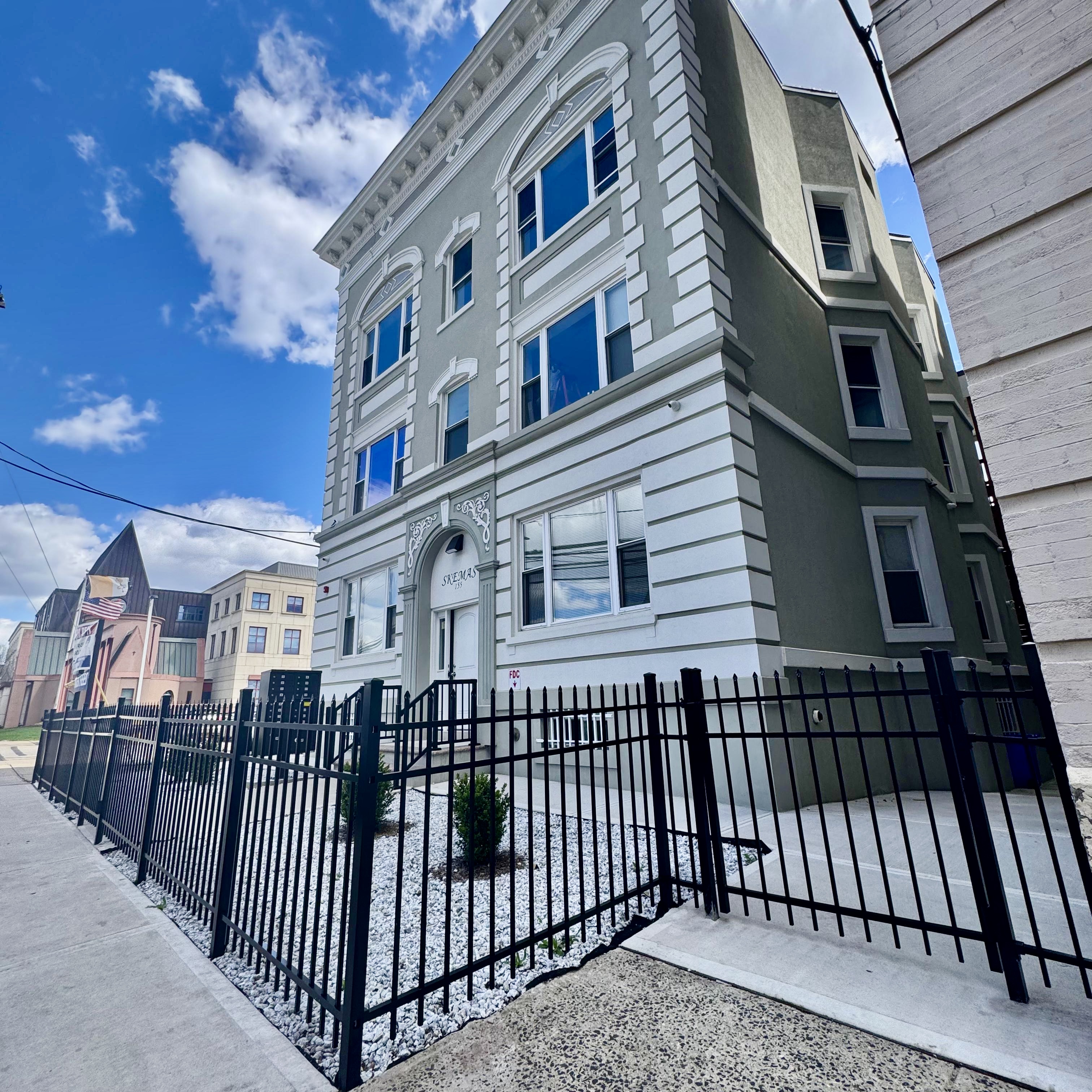 Grand Deluxe 1br Penthouse Near Newark Airport (1a) - Newark, NJ