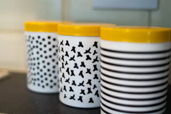 4 Bedroom Contractor Home + Free Parking - Image 9