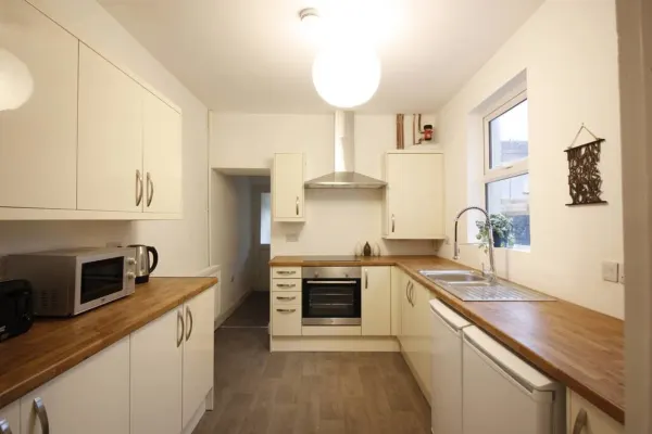 Talbot Steel - Place to Stay! - Image 1