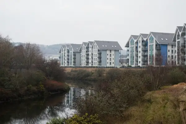 Royal Sovereign with Parking - Image 12