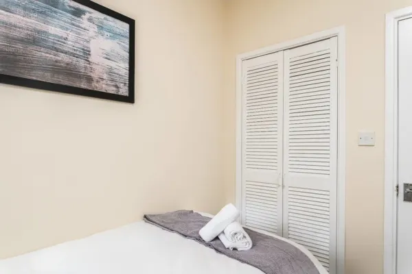 Cosy and Comfortable Stay - Swansea - Image 17