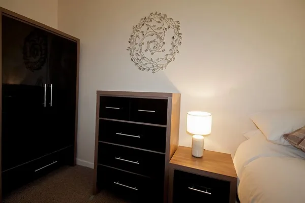 Perfect Base to Stay in Swansea - Image 2