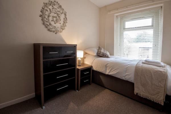 Perfect Base to Stay in Swansea - Image 16