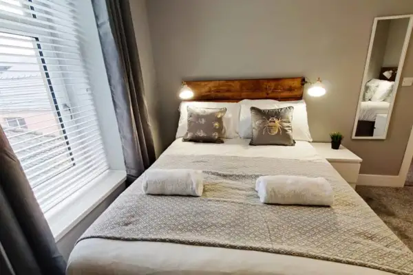 2 RM Studio, Smart Tv's, close to all amenities - Image 11