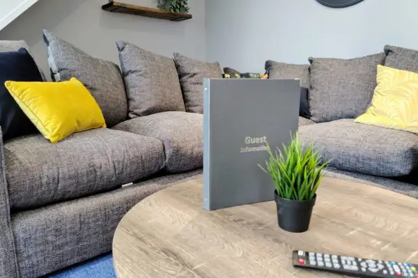 2 RM Studio, Smart Tv's, close to all amenities - Image 1