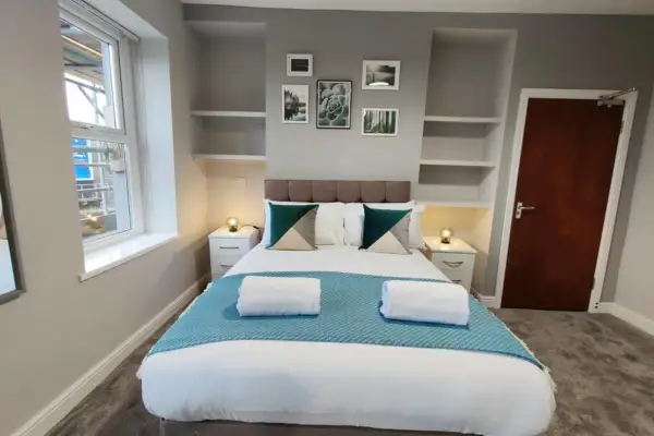 Fully Equipped Kitchen, Double room, Parking - Image 5