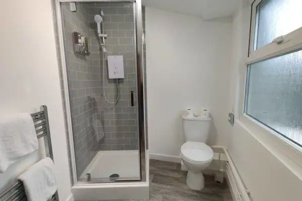 Fully Equipped Kitchen, Double room, Parking - Image 1