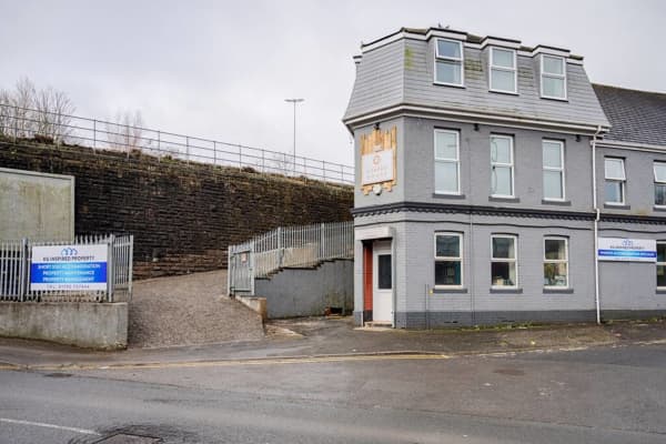 2 Bed Apt, Fully Equipped kitchen, Parking - Image 19