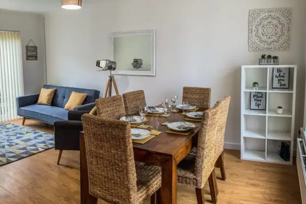 Off Road Parking, Garden, Tv's in bedrooms - Image 14