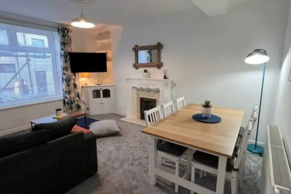 Bridge Place - Spacious home with plenty of beds! - Image 28
