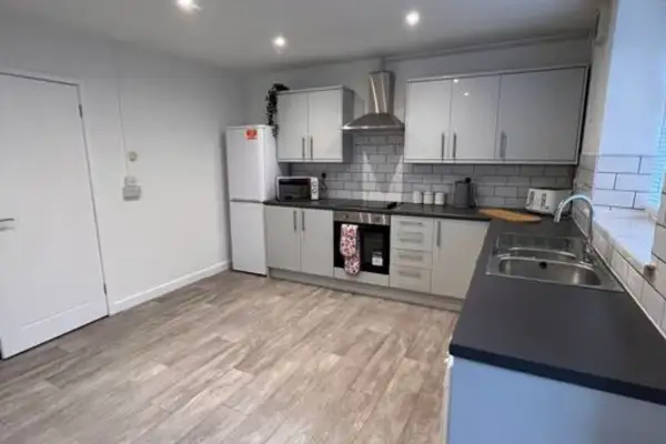 Bridge Place - Spacious home with plenty of beds! - Image 48