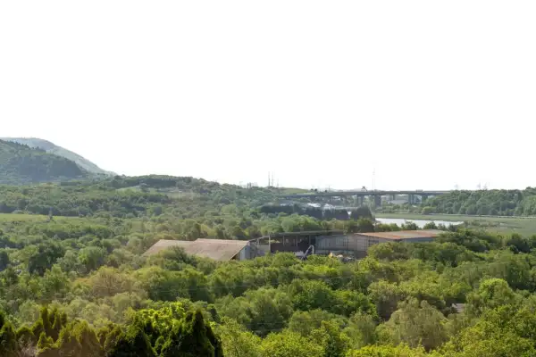 Parking, Garden, Stunning Views - Image 14