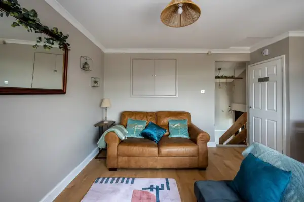 Parking, Garden, Stunning Views - Image 34
