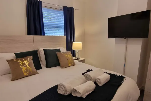 Horeb House TV in every bedroom! - Image 1
