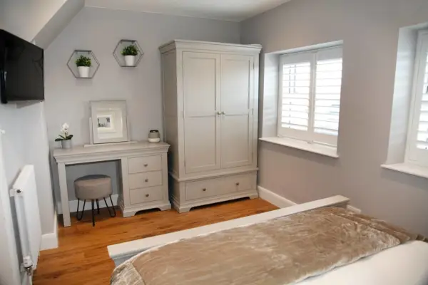 Tucked Away, Beach Access Sleeps 4 - Image 3