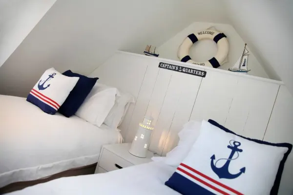 Tucked Away, Beach Access Sleeps 4 - Image 6