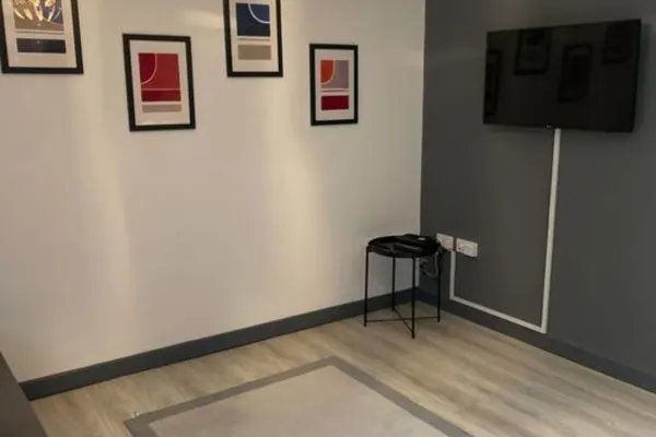 Fully Equipped Kitchen, Double room, Parking - Image 3