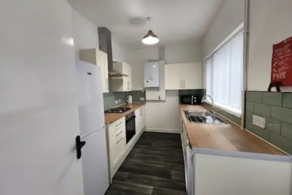 City Stay – 2 Baths, Smart TVs, - Image 12