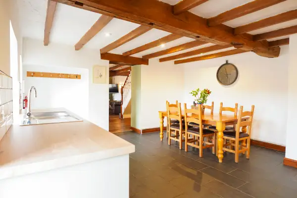 The Old Cow Shed Cottage - Image 9