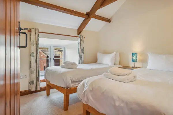 The Old Cow Shed Cottage - Image 40